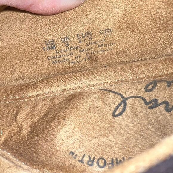 Natural Soul brown suede flats with zipper tops women’s size 10 - Picture 6 of 7